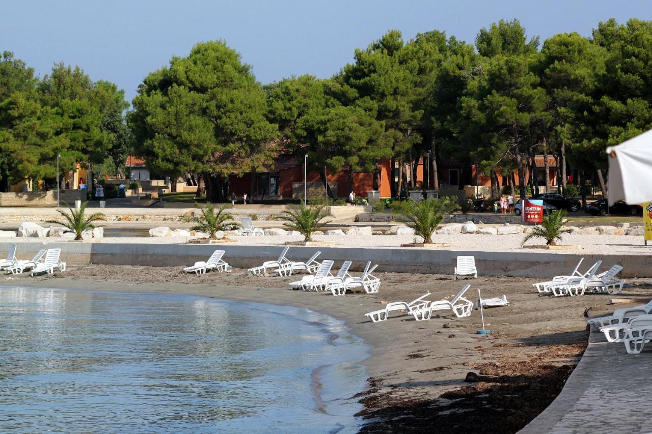 Apartments With A Parking Space Umag - 7109 Экстерьер фото
