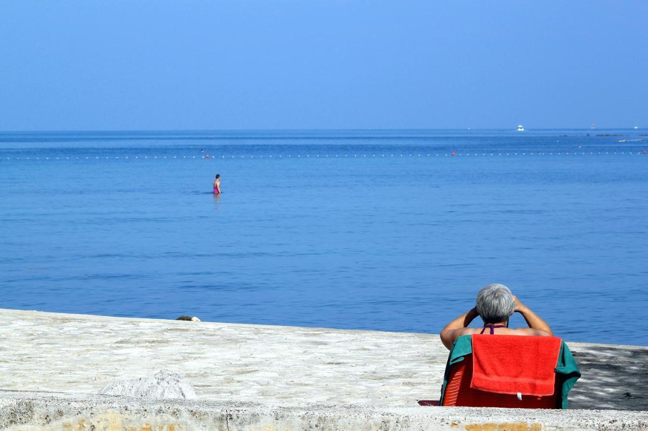 Apartments With A Parking Space Umag - 7109 Экстерьер фото
