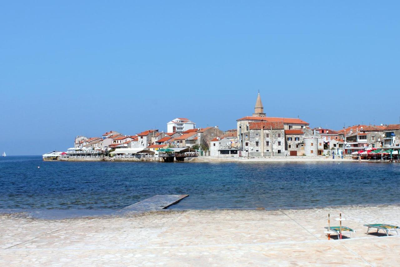 Apartments With A Parking Space Umag - 7109 Экстерьер фото