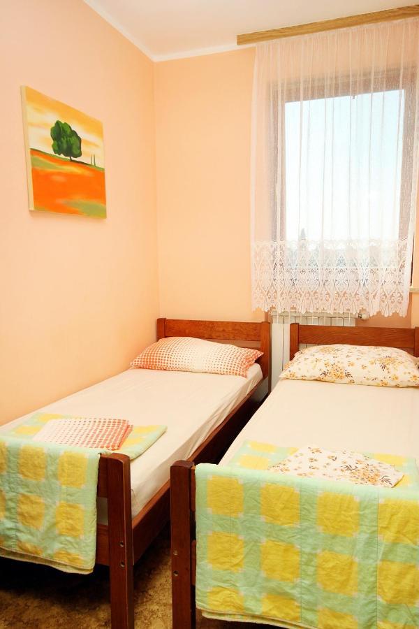 Apartments With A Parking Space Umag - 7109 Экстерьер фото