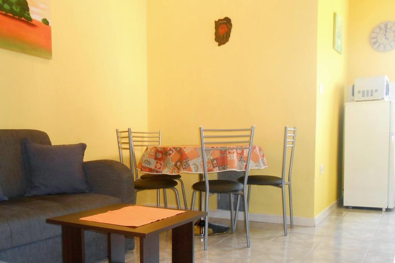 Apartments With A Parking Space Umag - 7109 Экстерьер фото