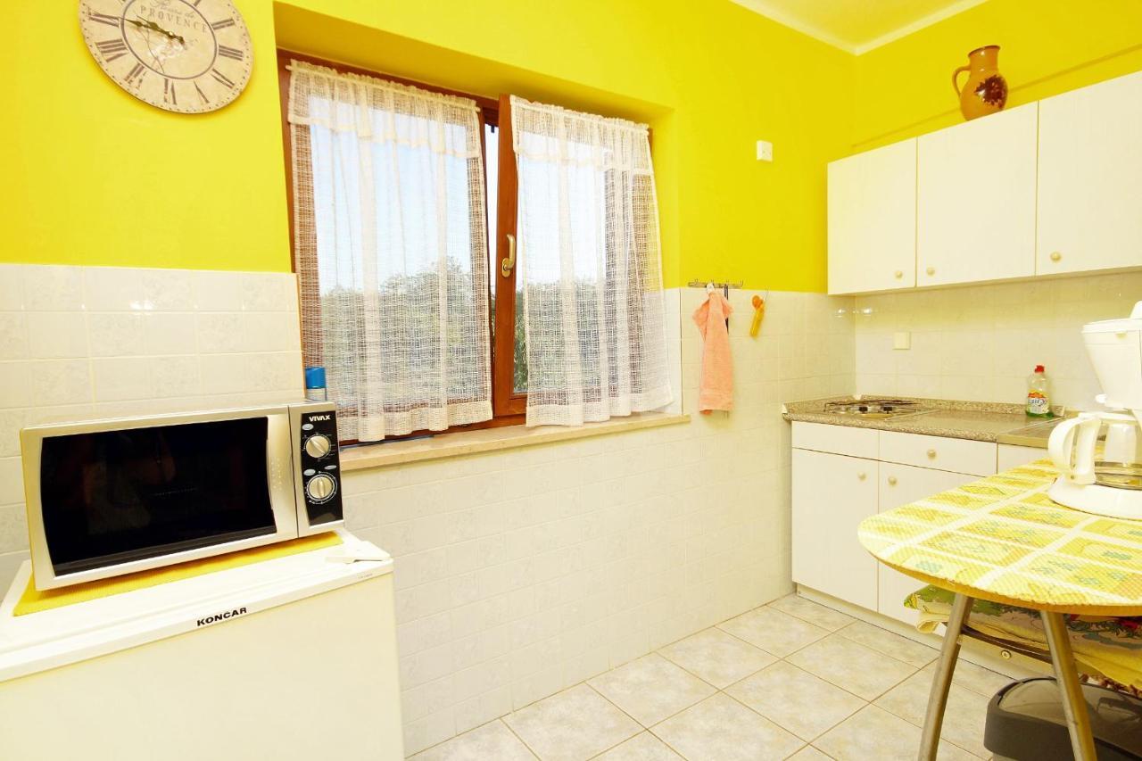 Apartments With A Parking Space Umag - 7109 Экстерьер фото