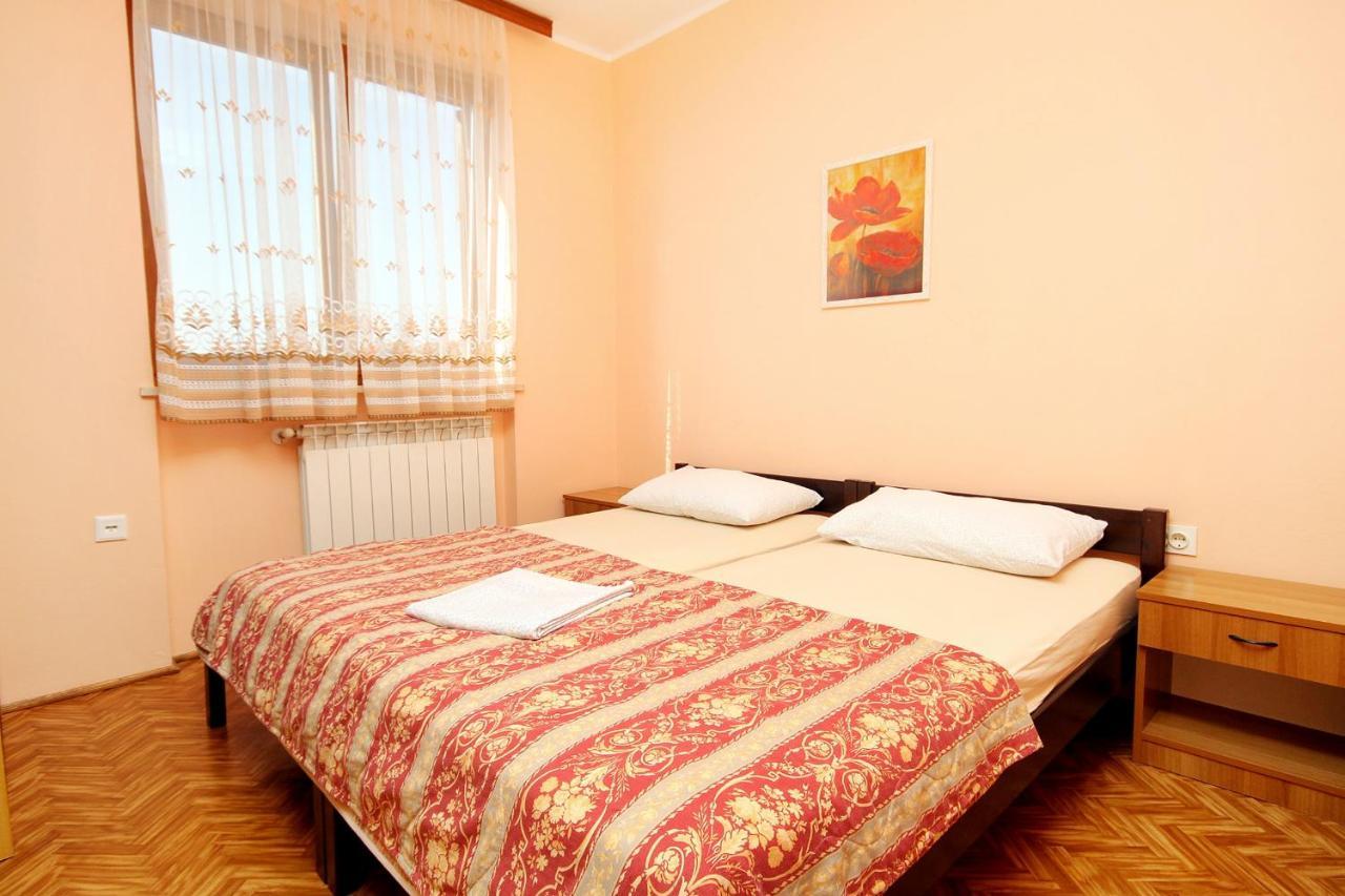 Apartments With A Parking Space Umag - 7109 Экстерьер фото
